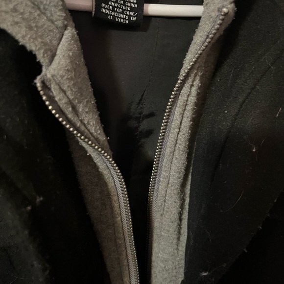 Mens Large Black & Grey Jacket with Hood - Picture 14 of 16
